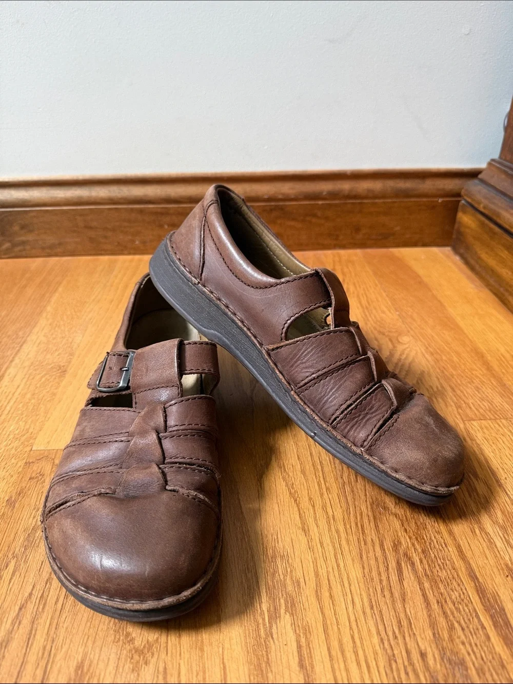 Birkenstock Fisherman Sandals Brown Leather Adjustable Buckle EU 43 US 10 Narrow